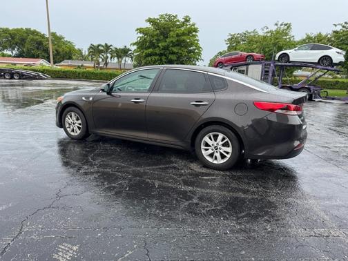 2018 Kia Optima LX