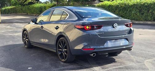 2024 Mazda Mazda3 Carbon Edition