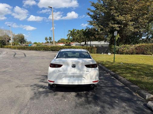 2021 Mazda Mazda3 FWD w/Select Package