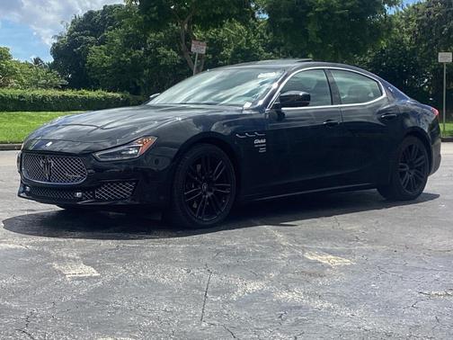 2022 Maserati Ghibli Modena