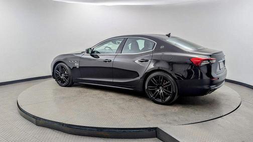 2022 Maserati Ghibli Modena