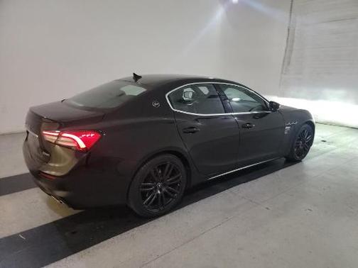 2022 Maserati Ghibli Modena