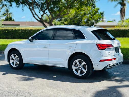 2021 Audi Q5 45 Premium