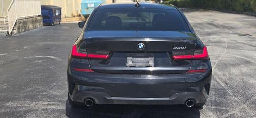 2021 BMW 330 i