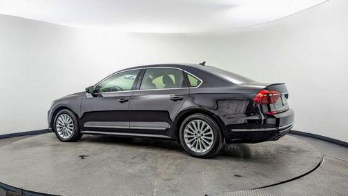 2017 Volkswagen Passat 1.8T SE
