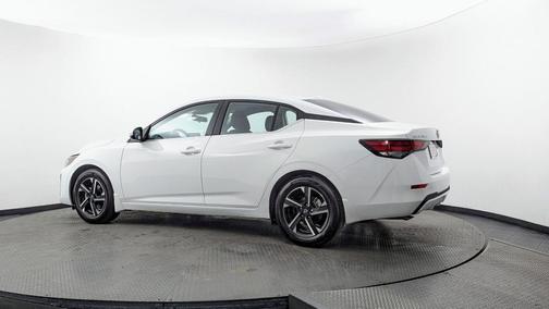 Cloud White 2025 Nissan Sentra SV