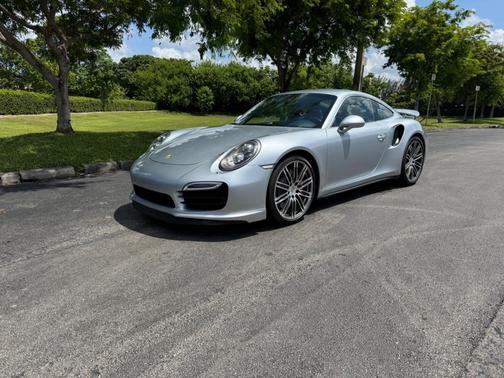 2015 Porsche 911 Turbo