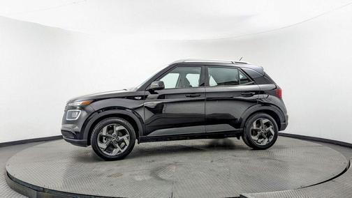 Onyx Black 2024 Hyundai VENUE SEL