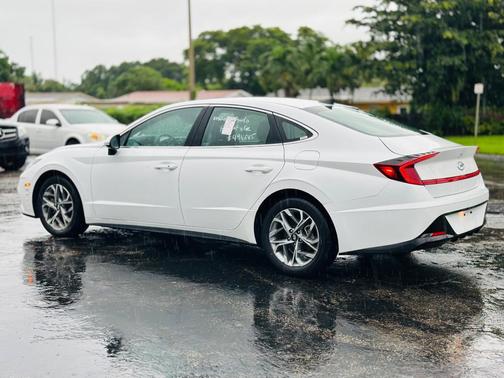 2023 Hyundai SONATA SEL