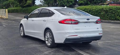 2020 Ford Fusion Hybrid SE