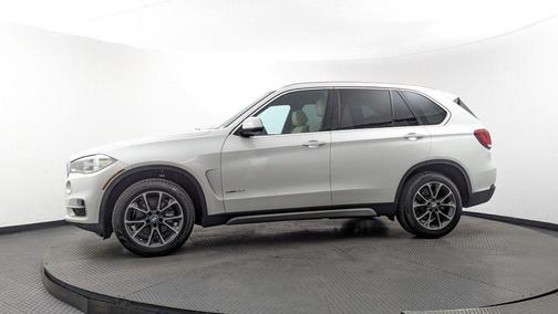 Alpine White 2017 BMW X5 sDrive35i