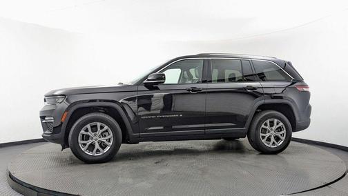 Diamond Black 2022 Jeep Grand Cherokee Limited