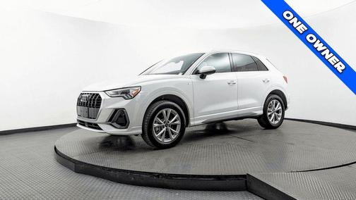 2025 Audi Q3 45 S line Premium