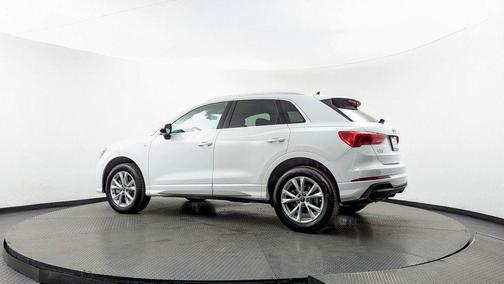 2025 Audi Q3 45 S line Premium