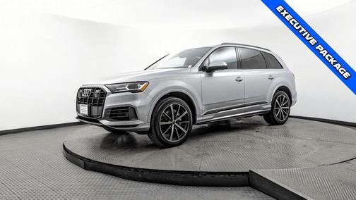 2022 Audi Q7 55 Premium Plus