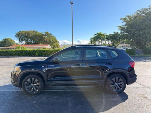 2023 Volkswagen Taos 1.5T S