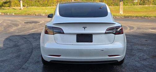 2023 Tesla Model 3 Base