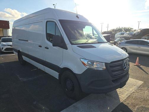 2021 Mercedes-Benz Sprinter 2500 170 WB High Roof Extended Cargo