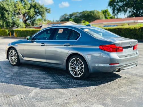 2017 BMW 540 i xDrive