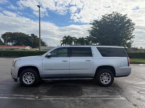 2019 GMC Yukon XL SLT