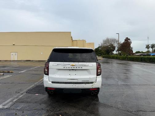 2023 Chevrolet Suburban Premier