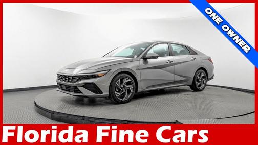 2024 Hyundai ELANTRA Limited