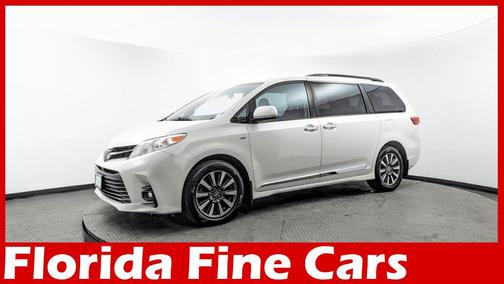 2020 Toyota Sienna XLE