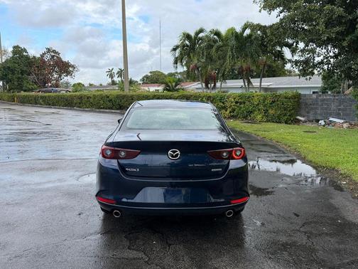 2024 Mazda Mazda3 FWD w/Preferred Package