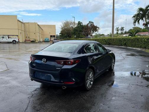 2024 Mazda Mazda3 FWD w/Preferred Package