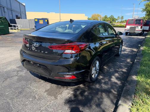 2019 Hyundai ELANTRA Value Edition