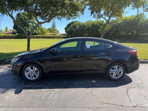 2019 Hyundai ELANTRA Value Edition