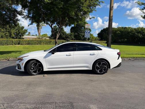 2025 Kia K5 GT-Line