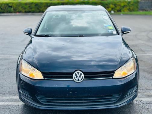 2016 Volkswagen Golf TSI S 4-Door