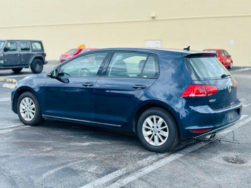 2016 Volkswagen Golf TSI S 4-Door