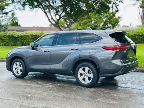 2021 Toyota Highlander L