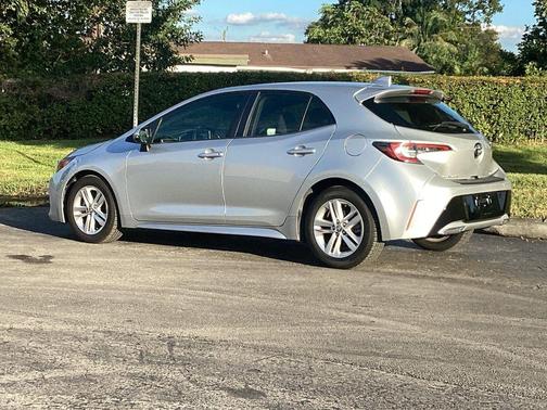 2019 Toyota Corolla Hatchback SE