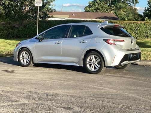 2019 Toyota Corolla Hatchback SE