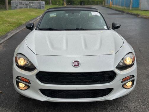 2019 FIAT 124 Spider URBANA EDITION