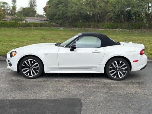 2019 FIAT 124 Spider URBANA EDITION
