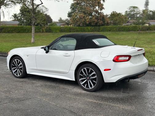 2019 FIAT 124 Spider URBANA EDITION