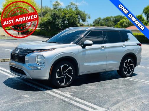 2023 Mitsubishi Outlander SEL Black Edition