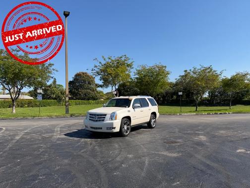 White Diamond Tri-Coat 2013 Cadillac Escalade Premium