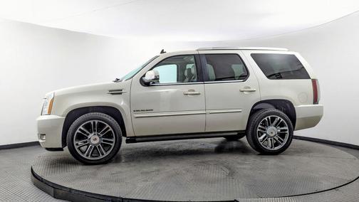 White Diamond Tri-Coat 2013 Cadillac Escalade Premium
