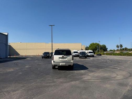 White Diamond Tri-Coat 2013 Cadillac Escalade Premium