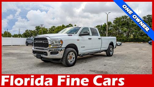 Bright White Clearcoat 2022 RAM 2500 Tradesman
