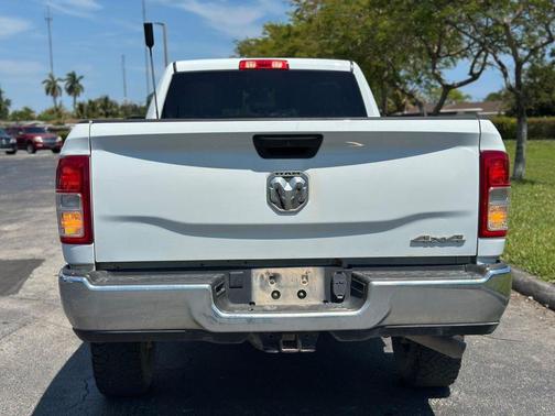Bright White Clearcoat 2022 RAM 2500 Tradesman