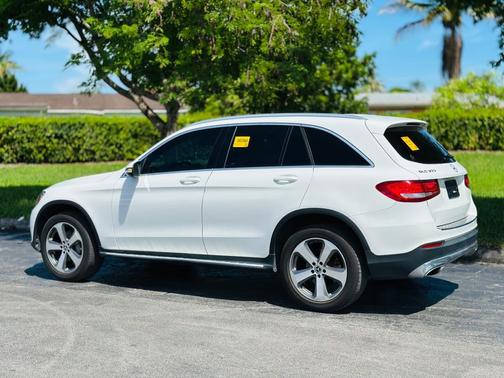 2019 Mercedes-Benz GLC 300 Base