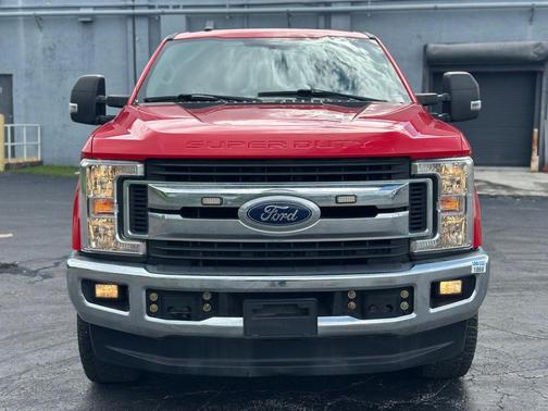 Red 2019 Ford F-250 XLT