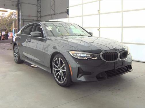2019 BMW 330 i xDrive