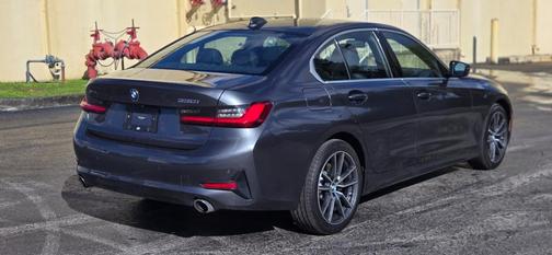2019 BMW 330 i xDrive